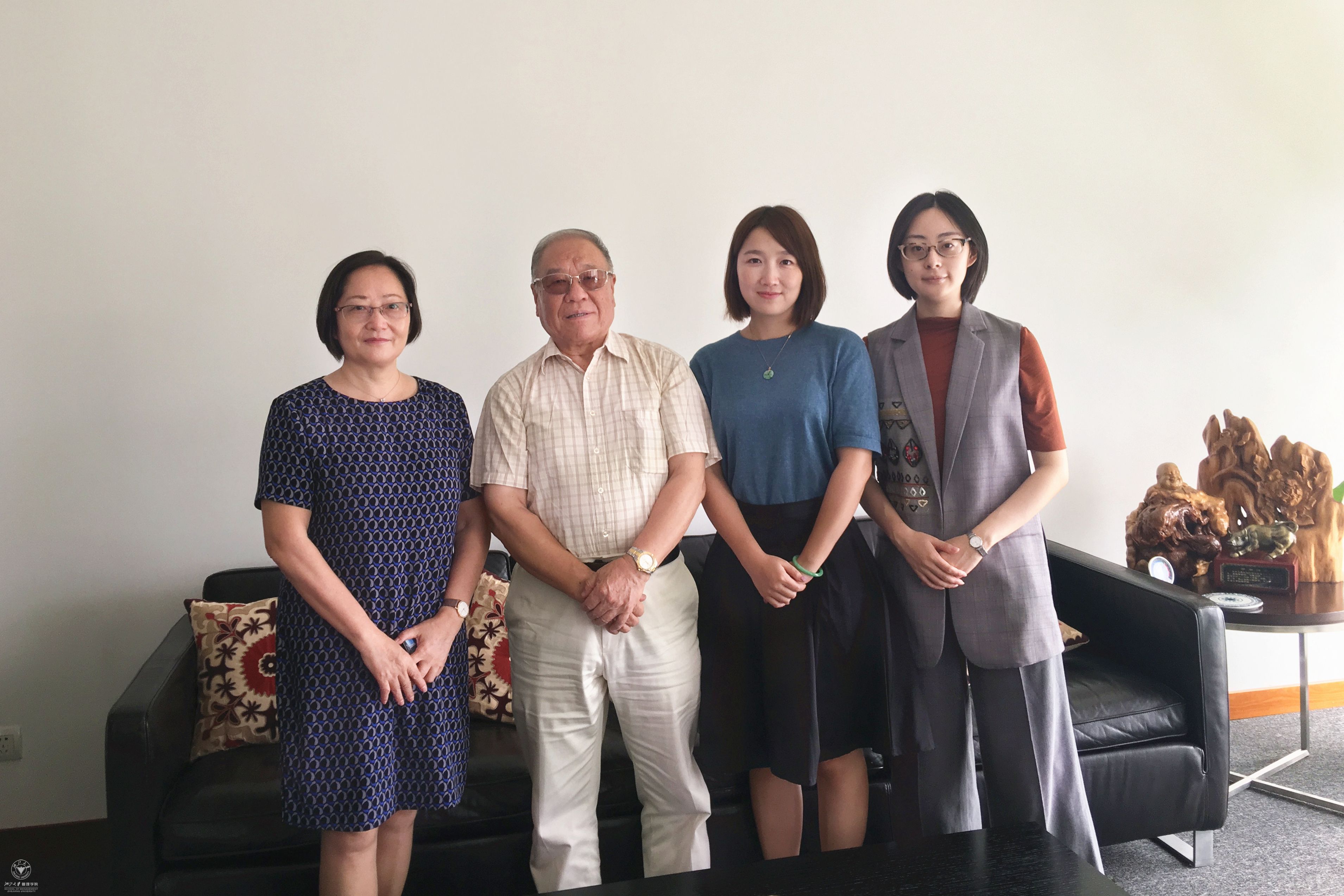 微信图片_20180915102516_副本2_副本.jpg