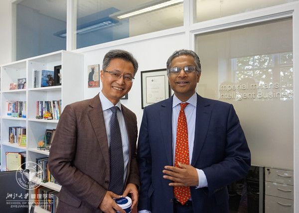 吴院长与Anand_副本.jpg