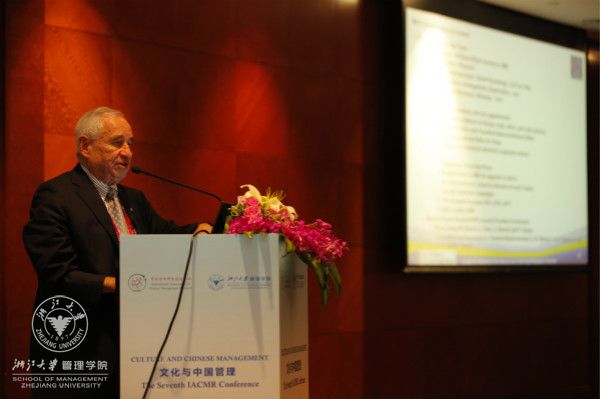 《组织管理研究》(Management and OrganizationReview)杂志主编、杜克大学Arie&nbsp;Lew